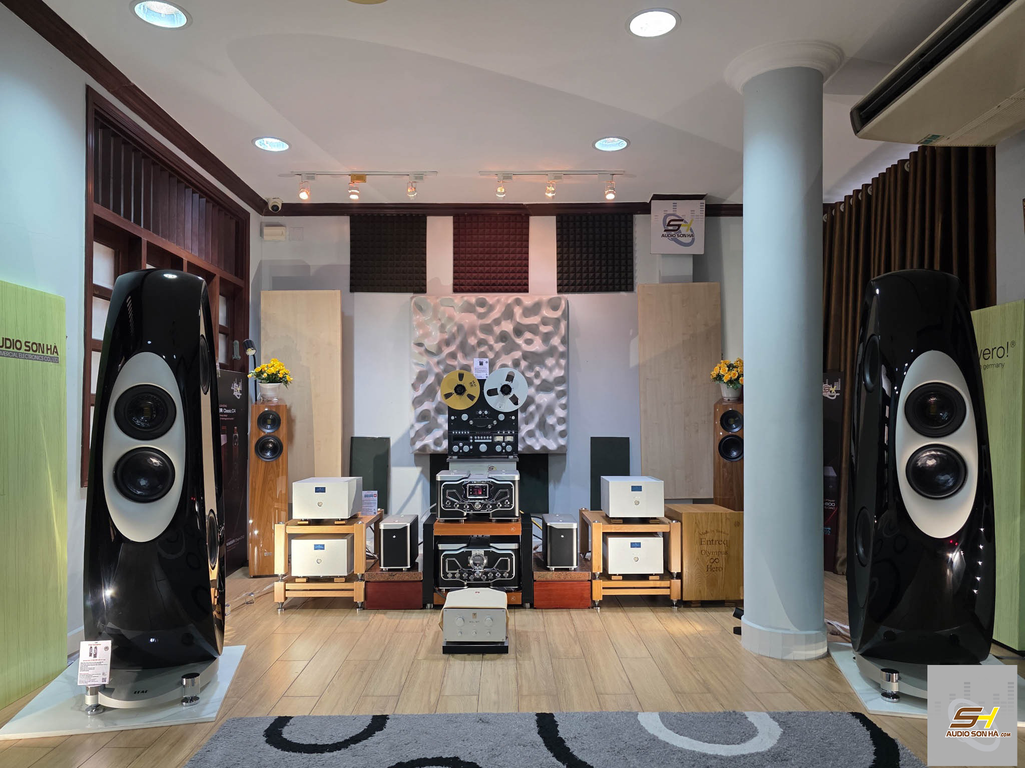 Audio Sơn Hà trình diễn hai hệ thống hi-end đẳng cấp với siêu loa Elac Concentro 2.0 và KEF Blade Two Meta