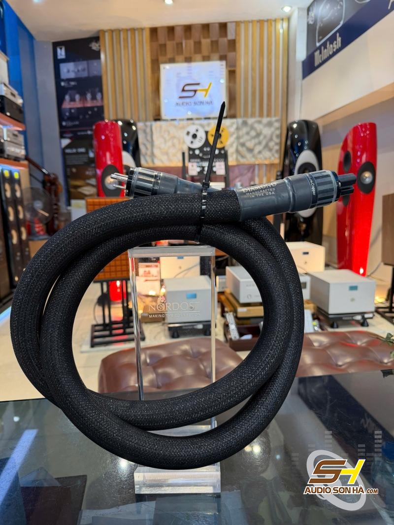 Dây nguồn Voodoo Black Diamond 1.75m
